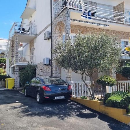Apartmani Mali Selce Exteriör bild