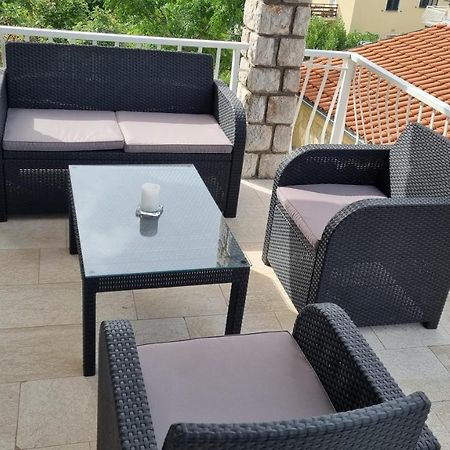 Apartmani Mali Selce Exteriör bild