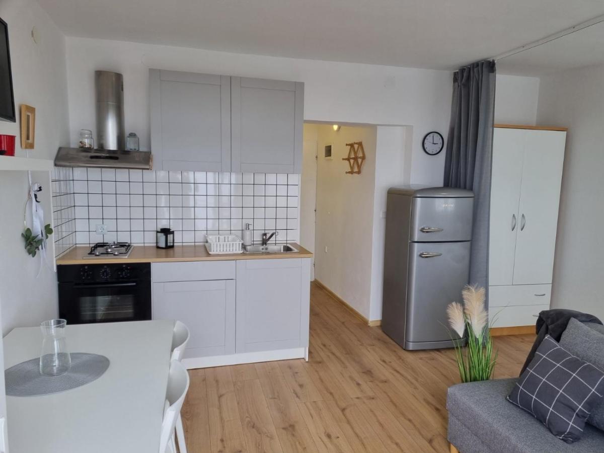 Apartmani Mali Selce Exteriör bild