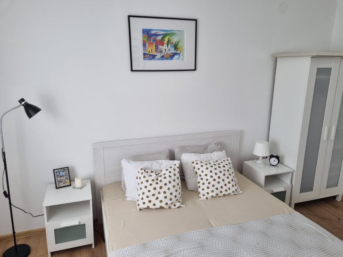 Apartmani Mali Selce Exteriör bild
