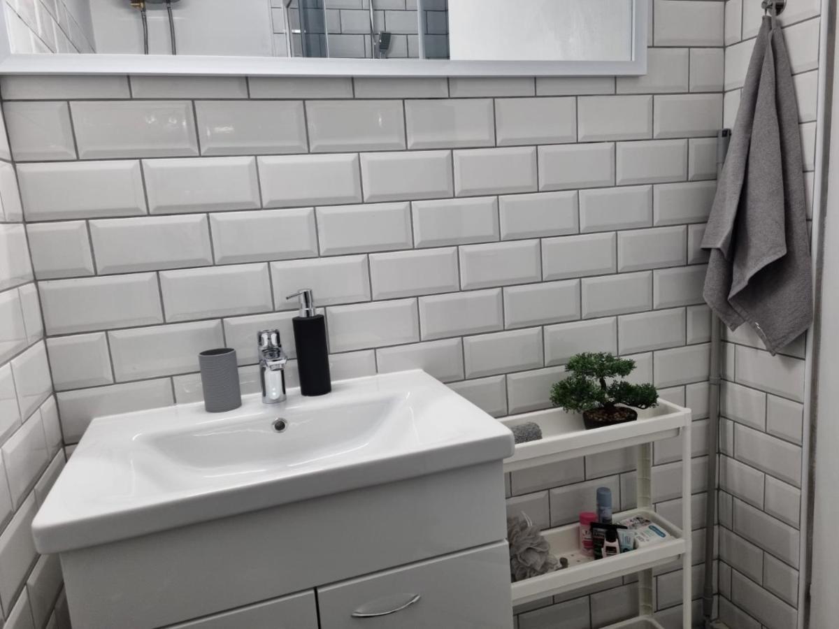 Apartmani Mali Selce Exteriör bild